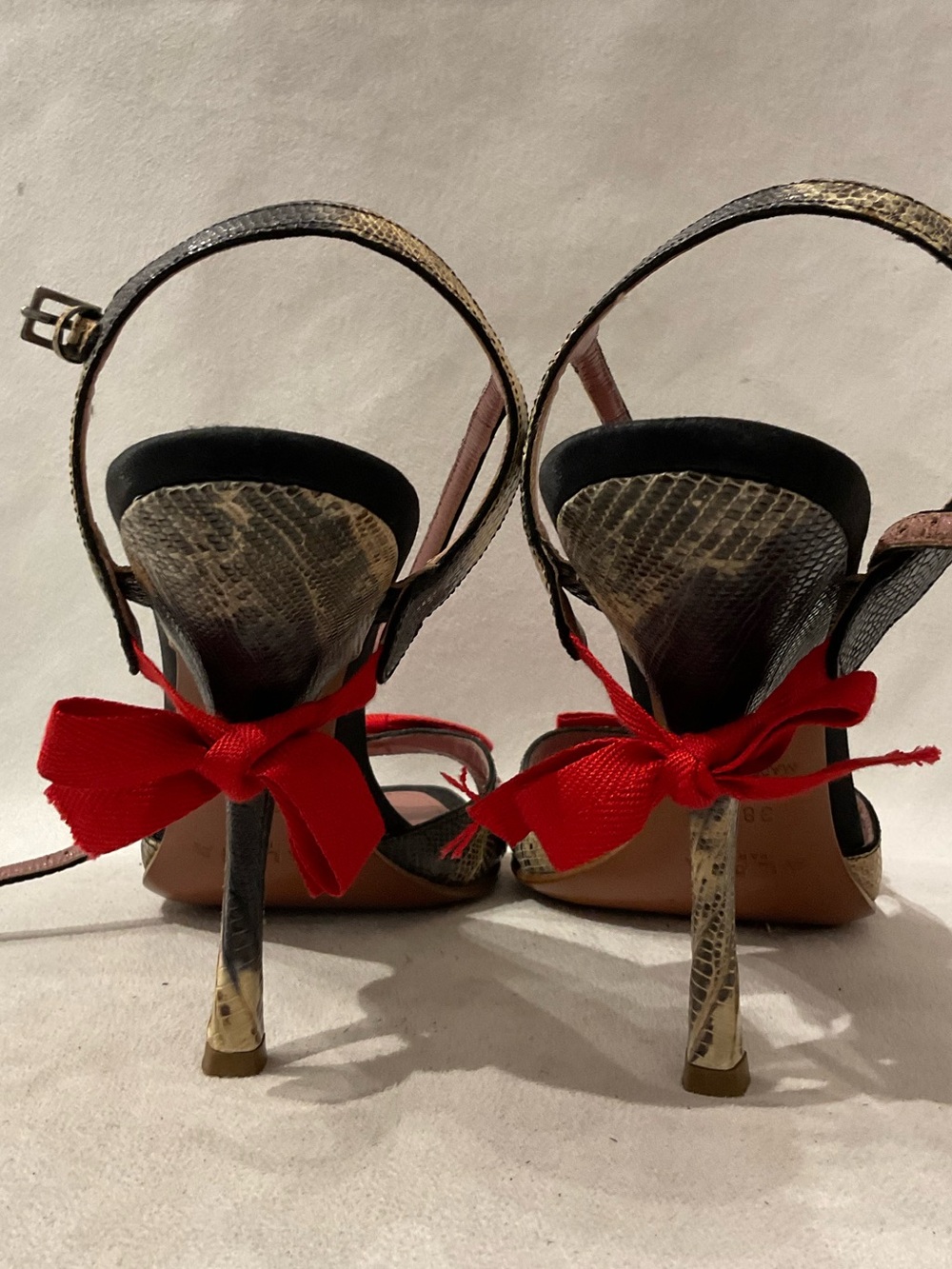 Alaia Heels - Picture 3 of 6